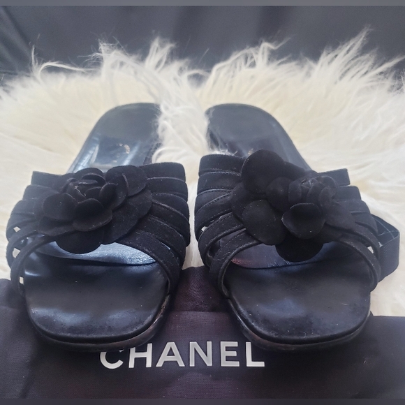 💎CHANEL CAMELLIA FLOWER BLACK LEATHER SANDALS | SIZE EU 36 US 6 - Picture 3 of 12